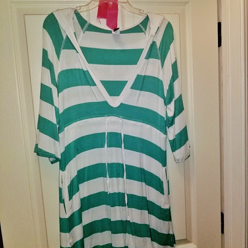 dress/ swimsuit cover up